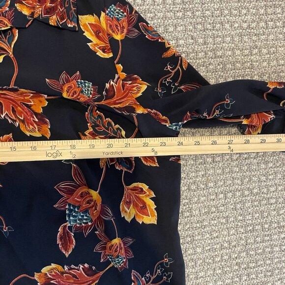 Catherines Top Womens 0x 14/16W Navy Blue Floral Button Front Lightweight Blouse - Picture 4 of 5